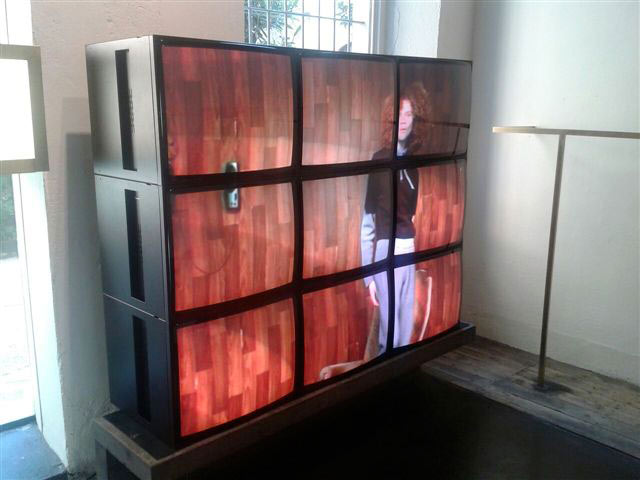 Videowall 3x3 da 28 Pollici