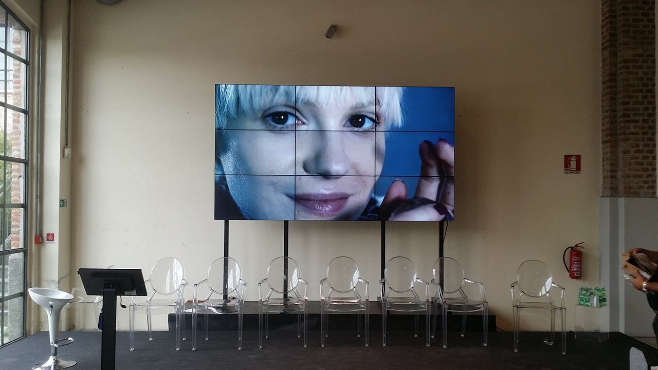 VIDEO WALL 3X3 AUTOPORTANTE